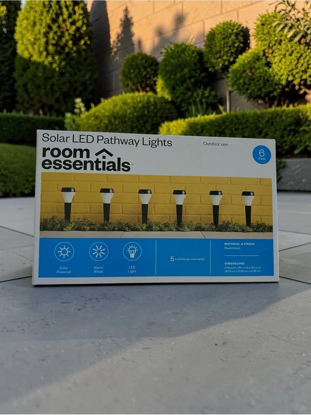 Room Essentials Solar LED Pathway Lights -  (6 Pack) NEW IN BOX
